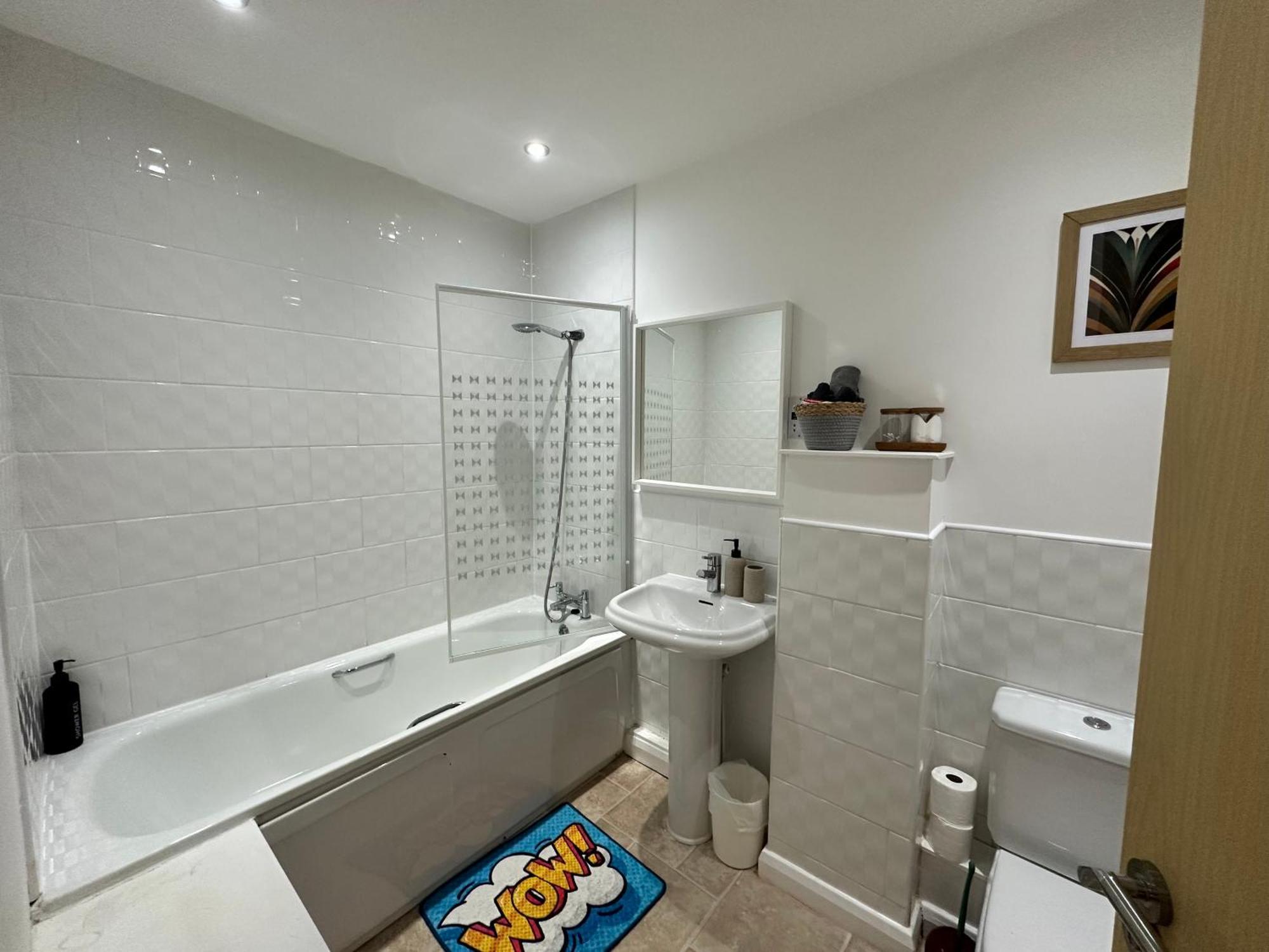 Ao & Etihad Stadium 6 Guest Stay- 3 Bedroom Central House With Parking & Wi Fi Manchester Exterior foto